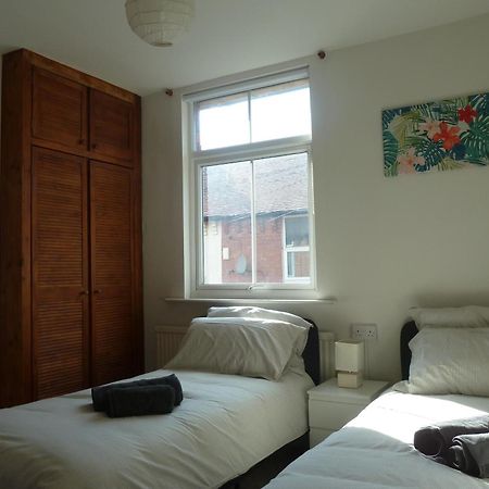 ノッティンガム Cosy Entire House In Central Sherwoodヴィラ エクステリア 写真
